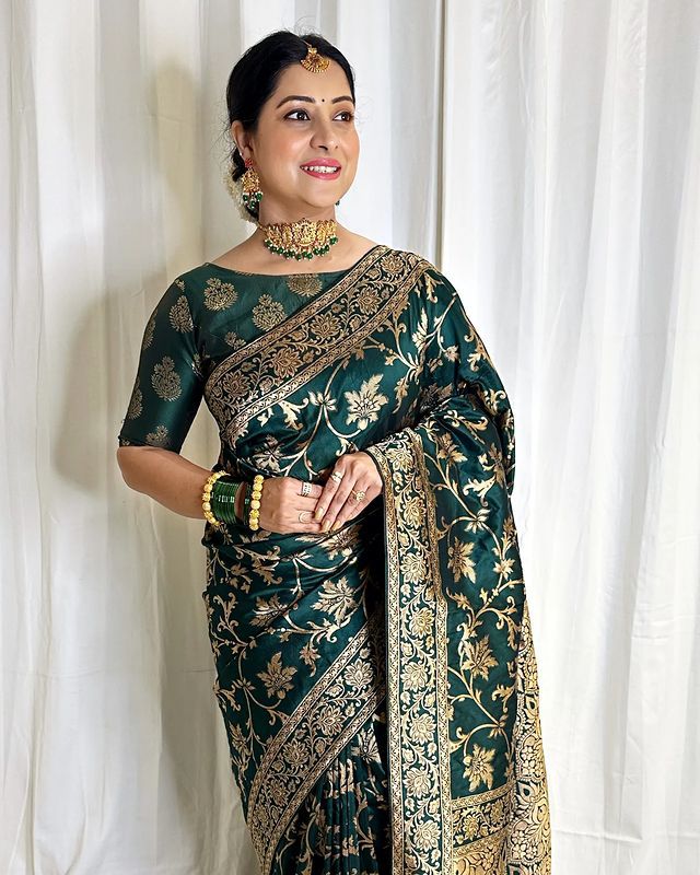 Avni Dark Green Soft Banarasi Silk Saree