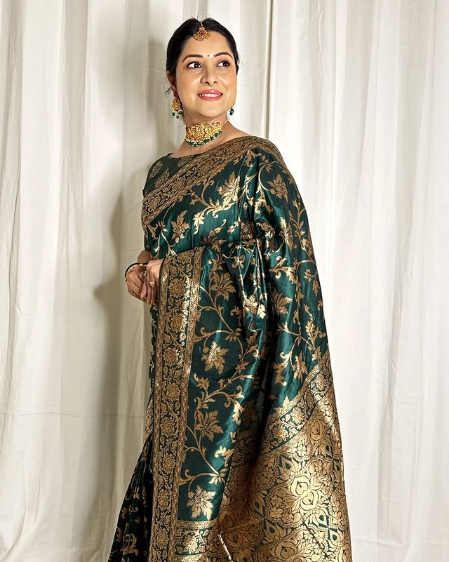 Avni Dark Green Soft Banarasi Silk Saree